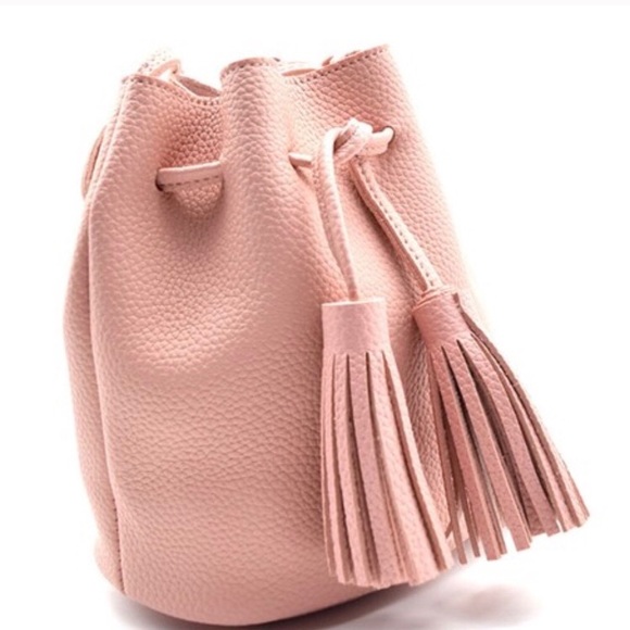 Bucket Crossbody - Picture 2 of 4